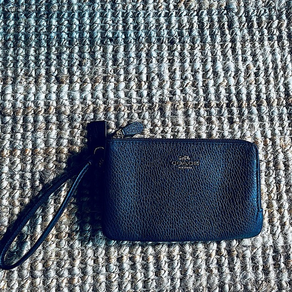 Black Coach wallet, double zip, gold details, wristlet, new condition, no tags. - Picture 5 of 5